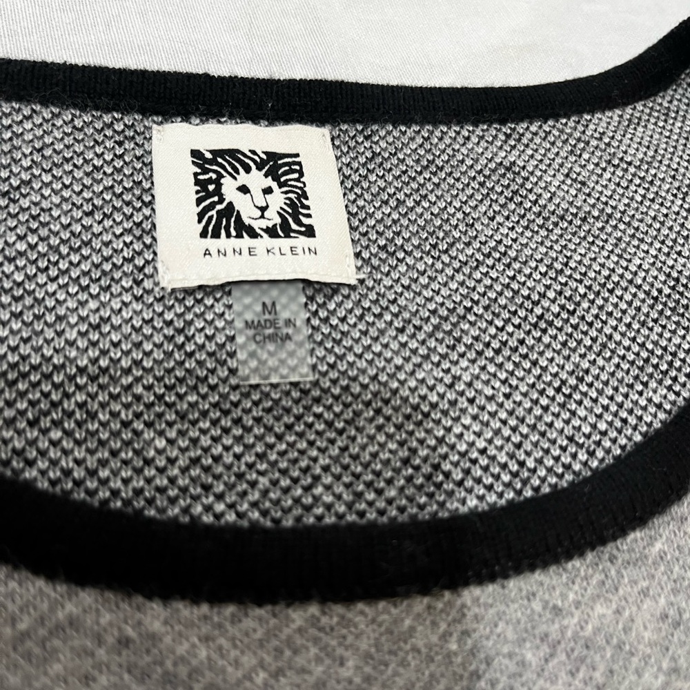 Anne Klein Black and Gray Knit Top - Picture 2 of 8